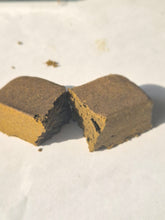 Load image into Gallery viewer, Moroccan CBD Hash (~25% CBD  &lt;0.2% THC)